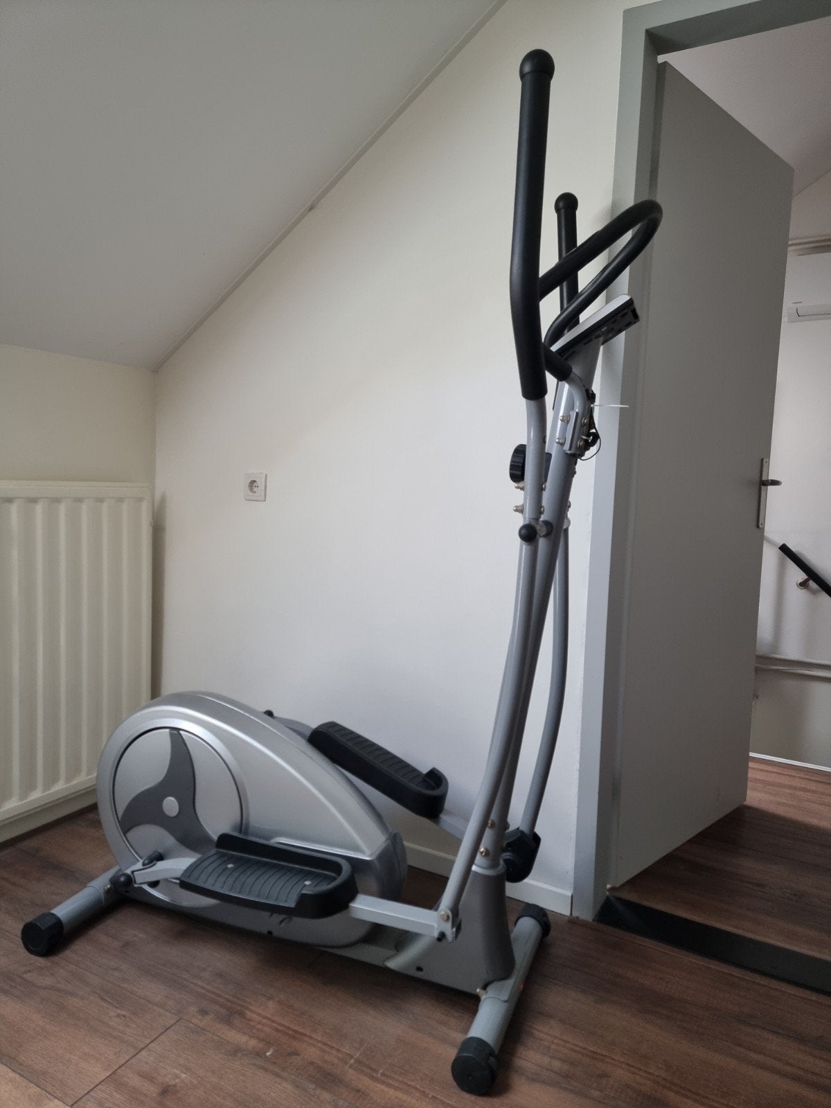 Crosstrainer Athletics, Ophalen, Gebruikt, Crosstrainer, Metaal