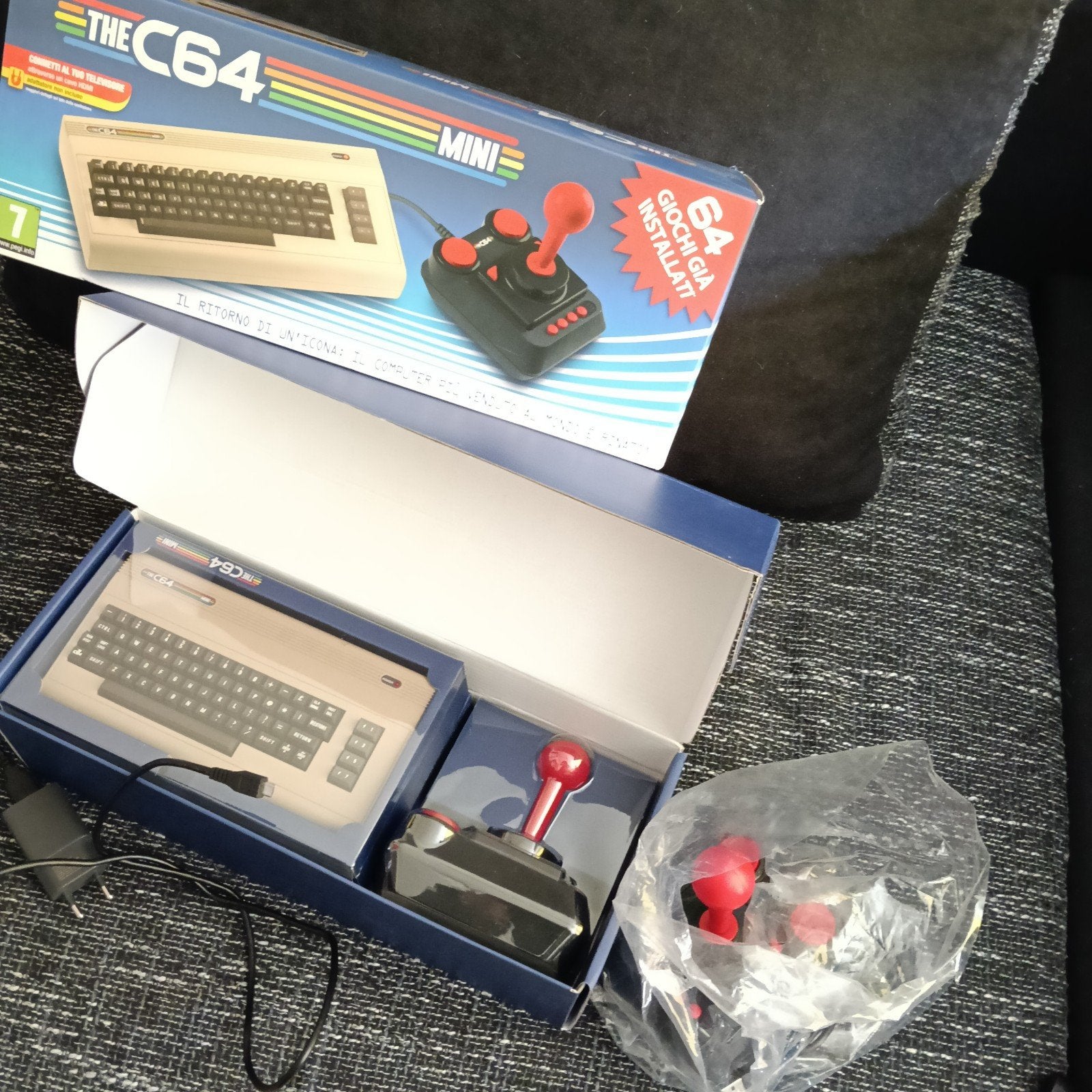 THEC64 Mini Commodore  Console met tweede Joystick, Spelcomputers en Games, Spelcomputers | Overige, Ophalen, Overige merken, Nieuw