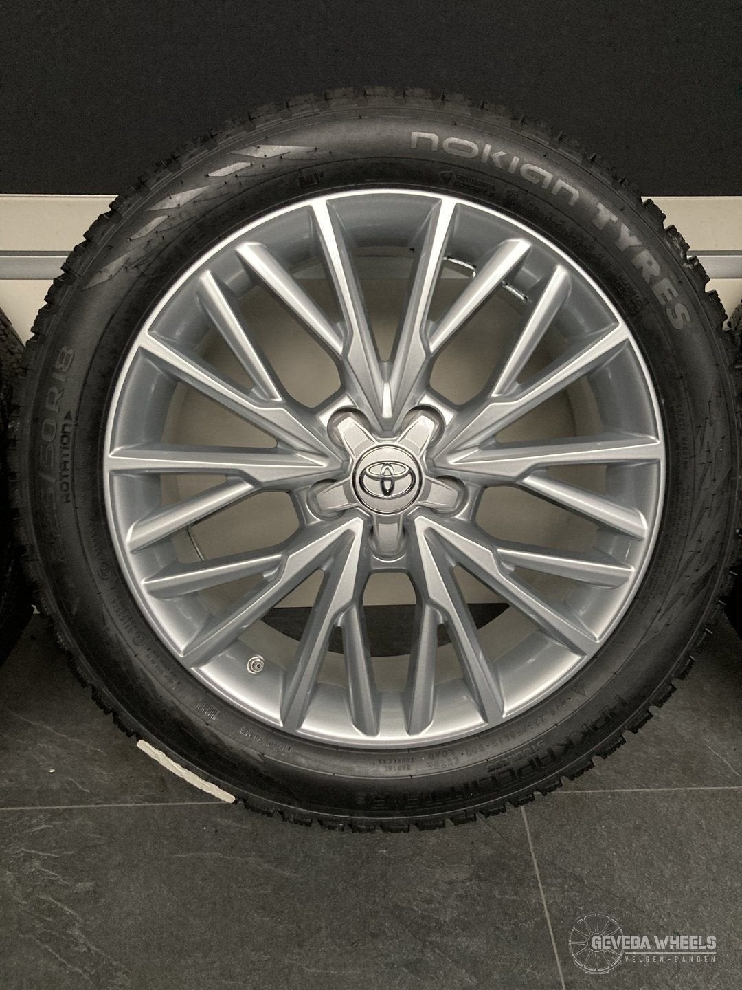 18” originele Toyota C-hr velgen + winterbanden 5x114.3 TPMS, Auto-onderdelen, Banden en Velgen, 18 inch, Gebruikt, -, -