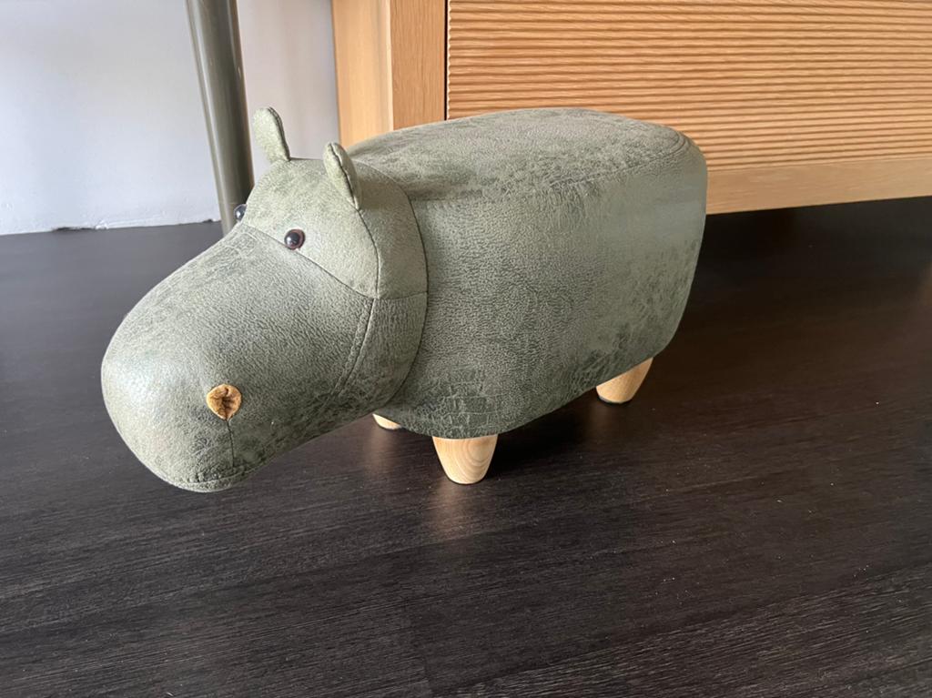 Nijlpaard krukje, Ophalen, Zo goed als nieuw
