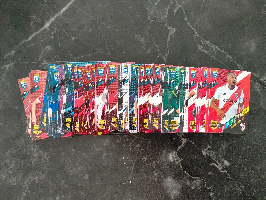 Fifa365 Fifa 365 2024 Adrenalyn voetbal plaatjes Panini, Ophalen of Verzenden, Zo goed als nieuw, Buitenlandse clubs, Overige typen