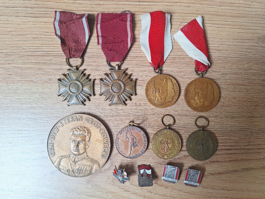 Lot Poolse Medailles, Spelden, Onderscheidingen, Ophalen of Verzenden, Overige materialen, Buitenland