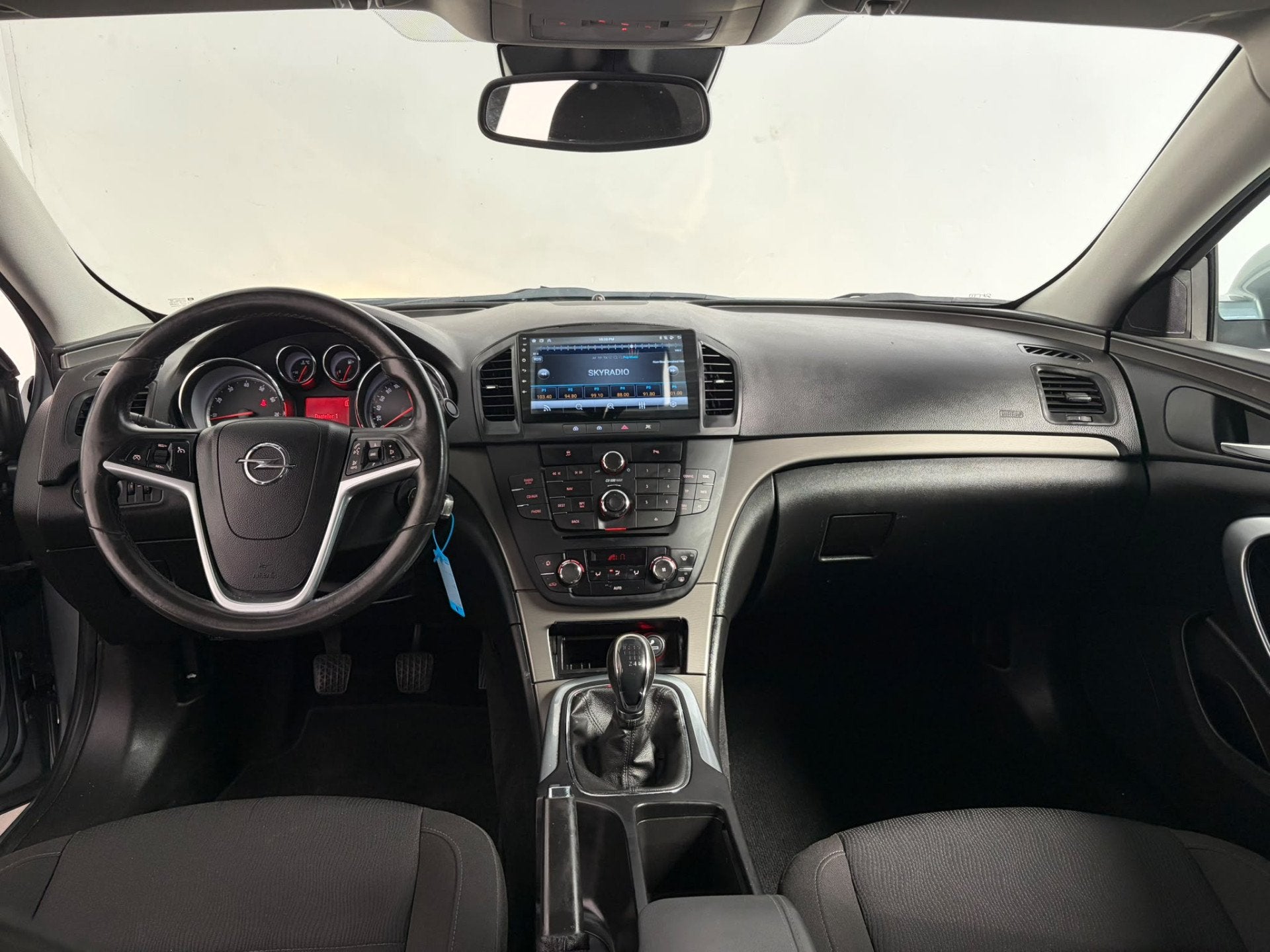 Opel Insignia 1.6 T Edition (bj 2011), Auto's, Opel, Euro 5, Gebruikt, Automatische klimaatregeling, 4 cilinders