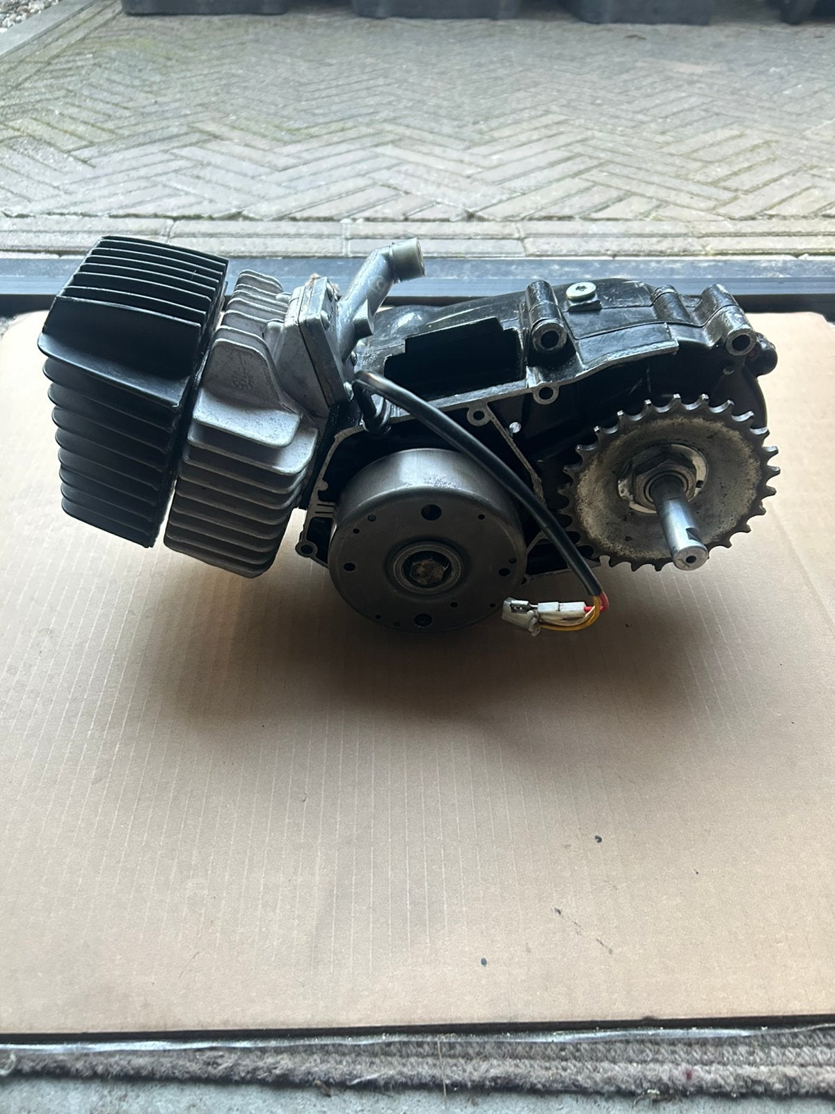 Tomos 65cc blok, Fietsen en Brommers, Ophalen of Verzenden, Zo goed als nieuw, Standard