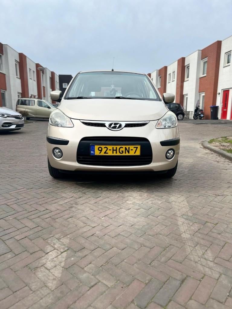 Hyundai i10 1.1I 5DR AUT 2008 met nieuwe APK (23-03-2027), Stof, 4 cilinders, Beige, Origineel Nederlands