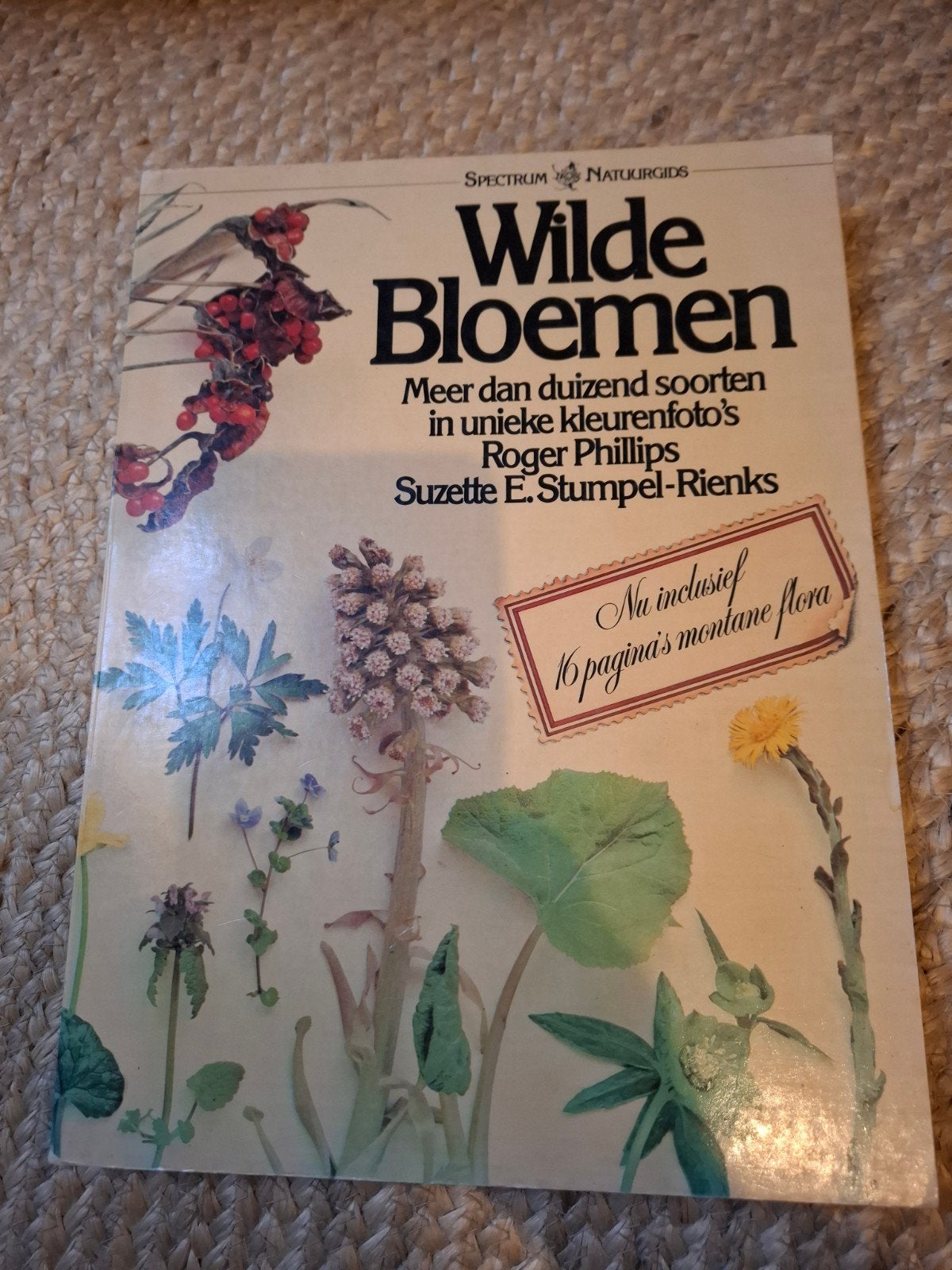 Spectrum Natuurgids: Wilde Bloemen - Meer dan 1000 soorten, Boeken, Ophalen of Verzenden, Gelezen, Bloemen, Planten en Bomen, Roger Phillips, Suzette E. Stumpel-Rienks