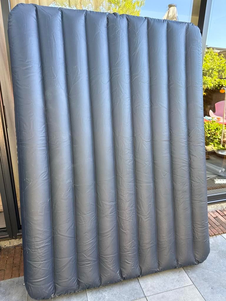 Intex Luchtbed 140x200x20 cm - Comfortabel 2-persoons, Ophalen of Verzenden, Gebruikt, 2-persoons