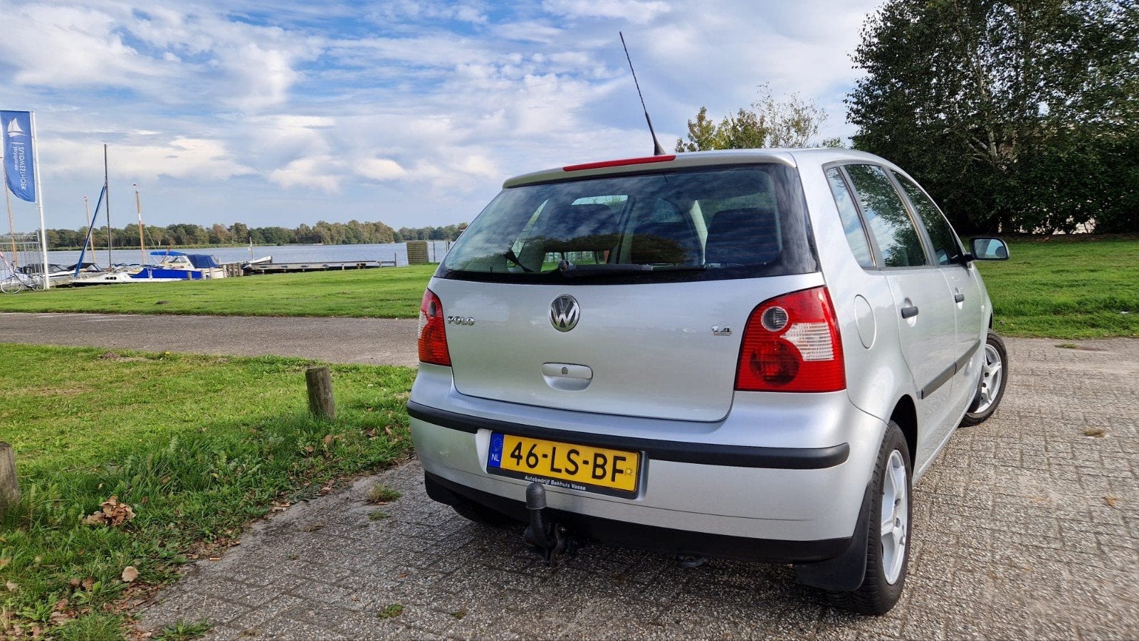 Foto 6 van Volkswagen Polo 1.4 airco, nieuwe APK, lage km stand.