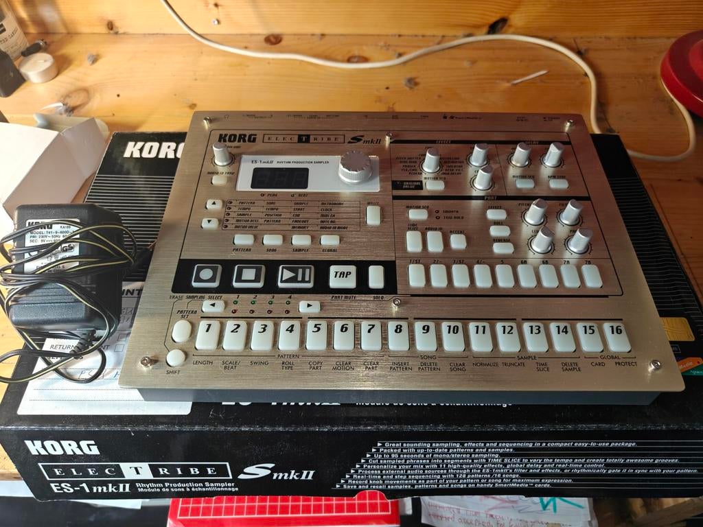 Korg electribe ES1 MK2 - mint condition, Muziek en Instrumenten, Synthesizers, Zo goed als nieuw, Overige merken, Ophalen of Verzenden