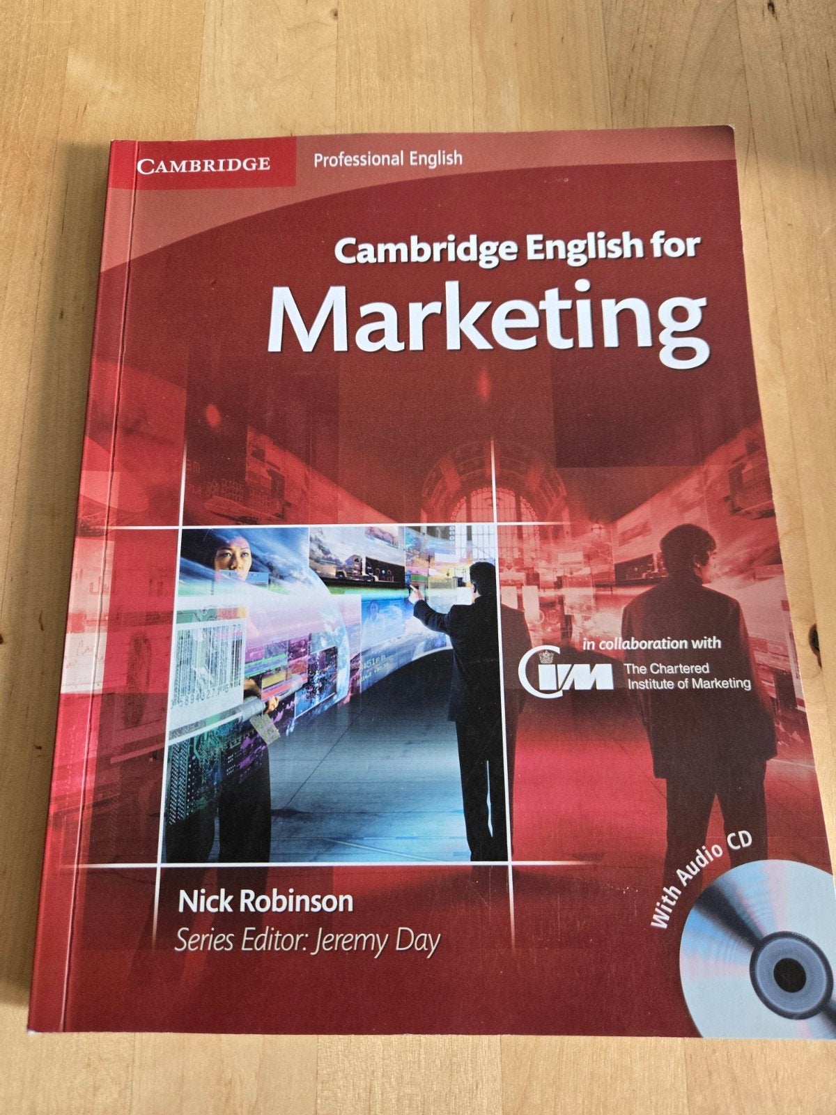 Cambridge English for Marketing - Nick Robinson (met CD), Ophalen of Verzenden, Zo goed als nieuw, Economie en Marketing, Nick Robinson
