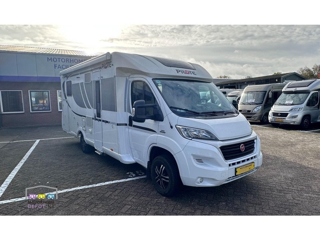 Caravans And Camping Pilote