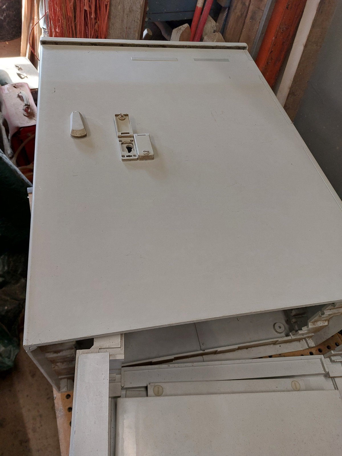 kunststof kast  voor onderkomen electr install., Ophalen, Nieuw, Overige typen