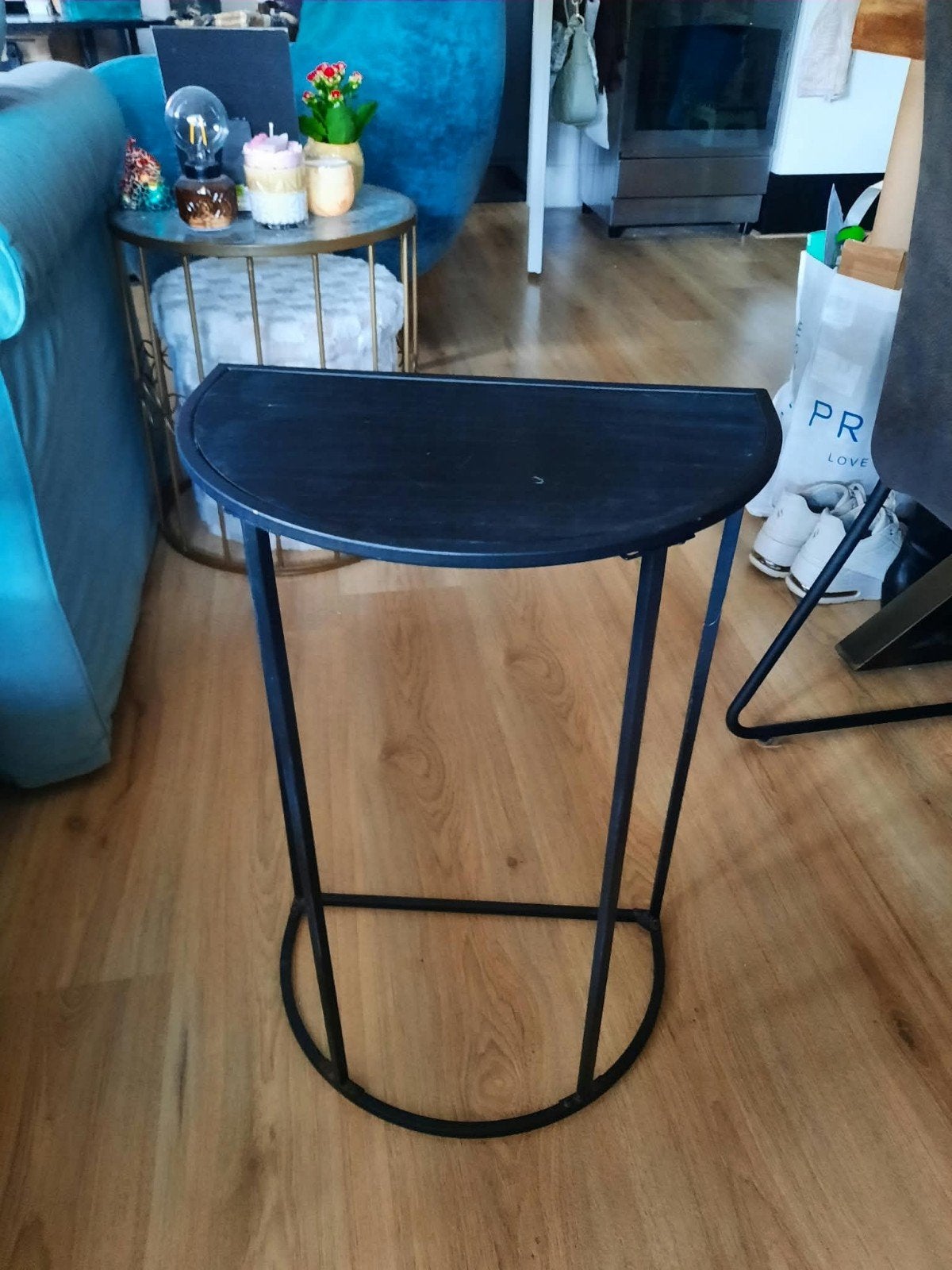 Zwart halfrond bijzettafeltje, Minder dan 55 cm, Gebruikt, Modern, Industrieel, Metaal of Aluminium