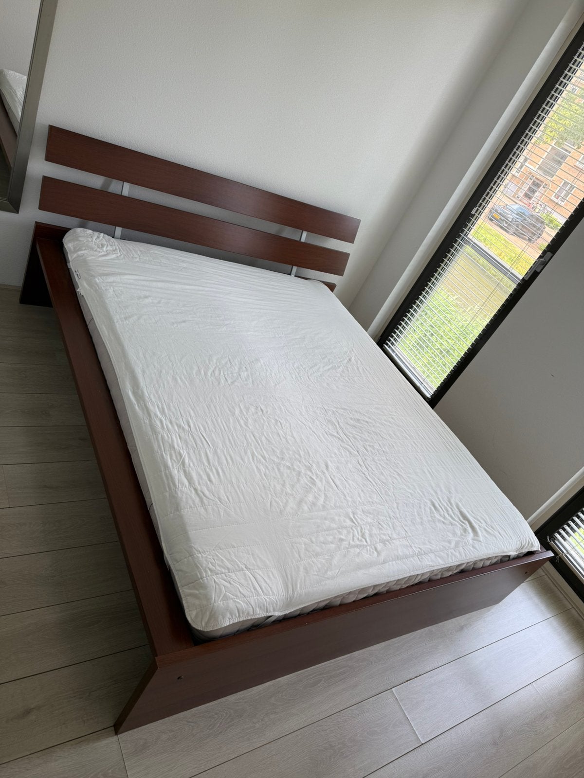 Ikea tweepersoonsbed 160 x 200 met matras, Ophalen, Gebruikt, Bruin, Tweepersoons
