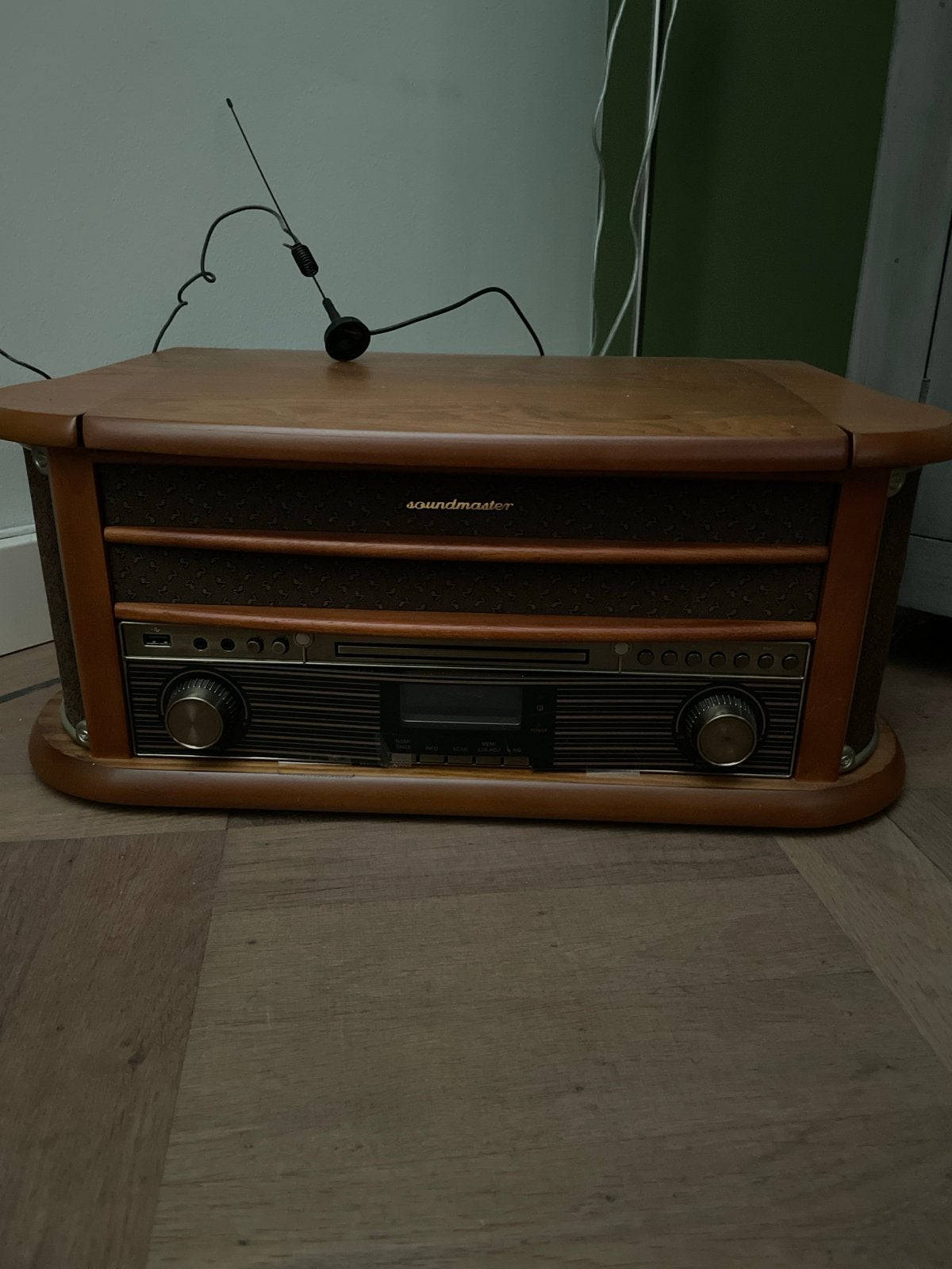 Soundmaster Classic Line Platenspeler met Radio/CD/USB, Overige merken, Automatisch, Ophalen of Verzenden, Zo goed als nieuw