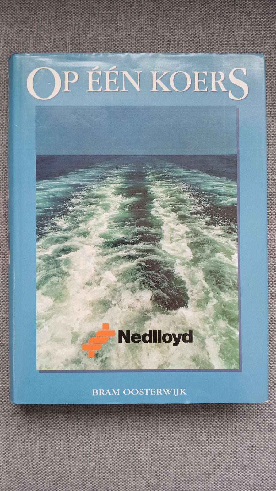 Op één koers - Nedlloyd scheepvaartgeschiedenis, Ophalen of Verzenden, Zo goed als nieuw, Overige typen