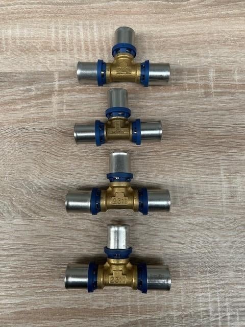 0837. Bonfix alu-pers t-stuk 20mm ( uitverkoop ), Hobby en Vrije tijd, Overige Hobby en Vrije tijd, Nieuw, Ophalen