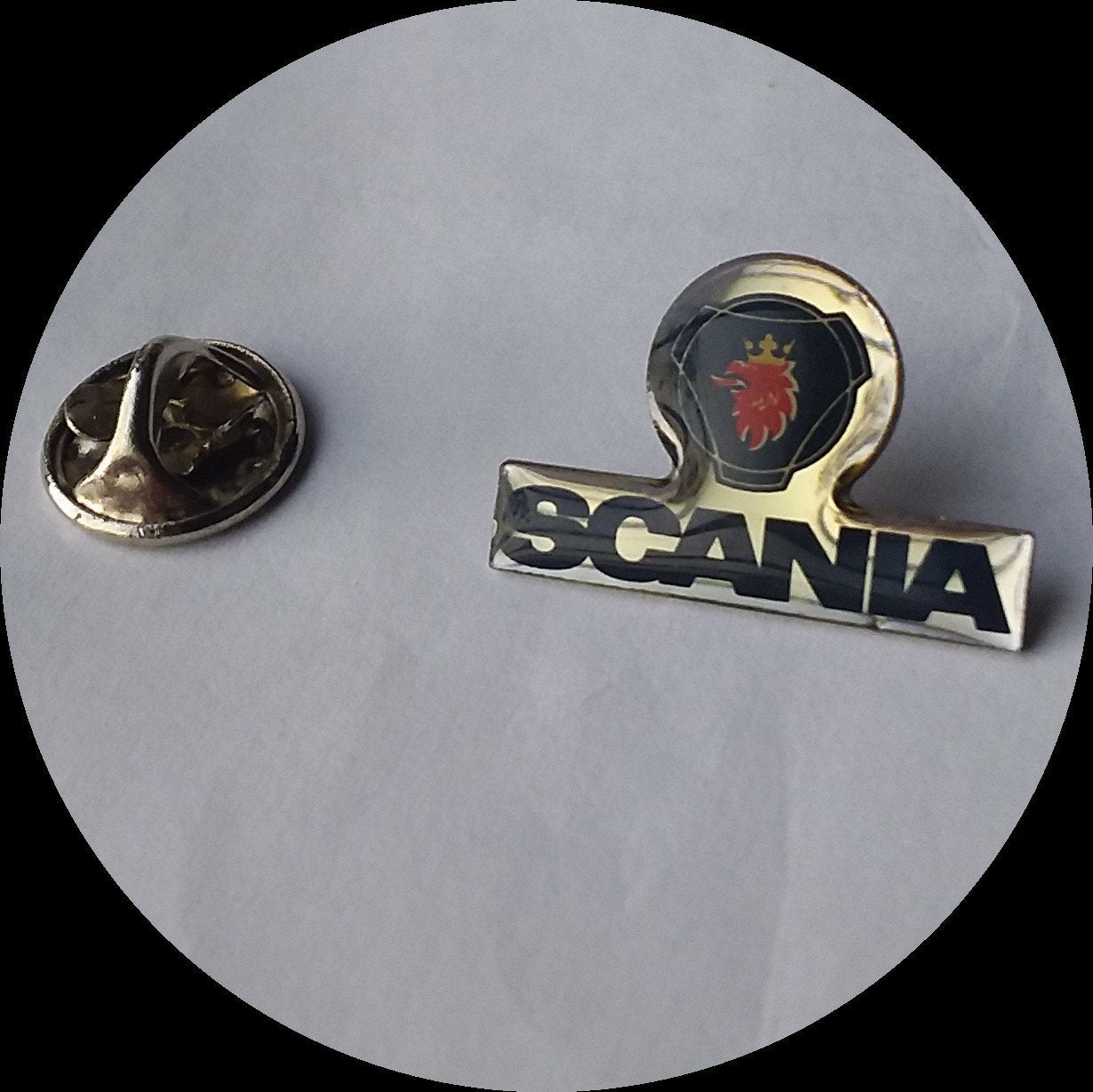 SCANIA truck pin, Verzamelen, Verzenden, Zo goed als nieuw, Transport, Speldje of Pin