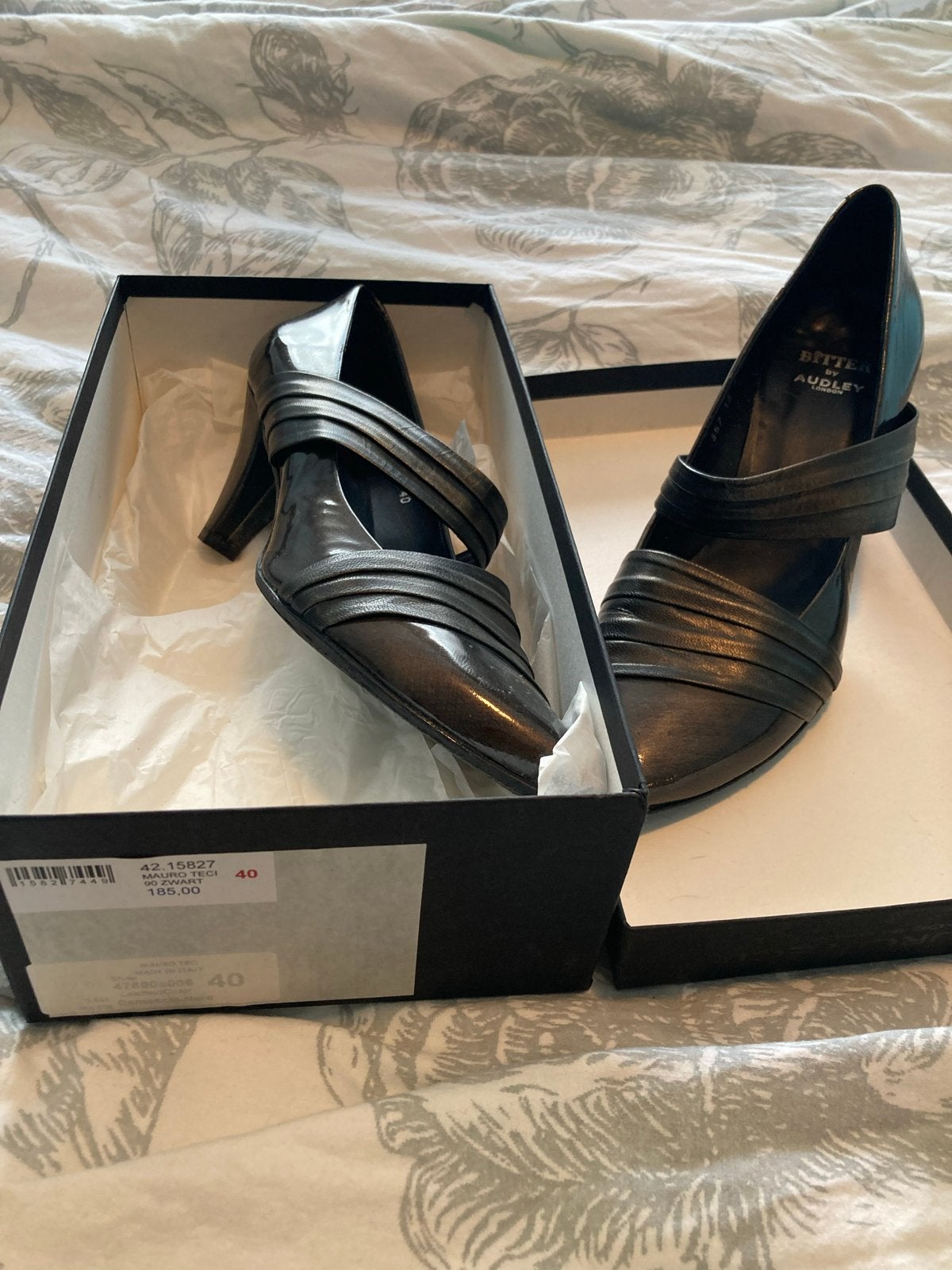 Bitter by Audley London Pumps Maat 40 Zwart/Antraciet, Kleding | Dames, Ophalen of Verzenden, Zo goed als nieuw, Zwart, Pumps