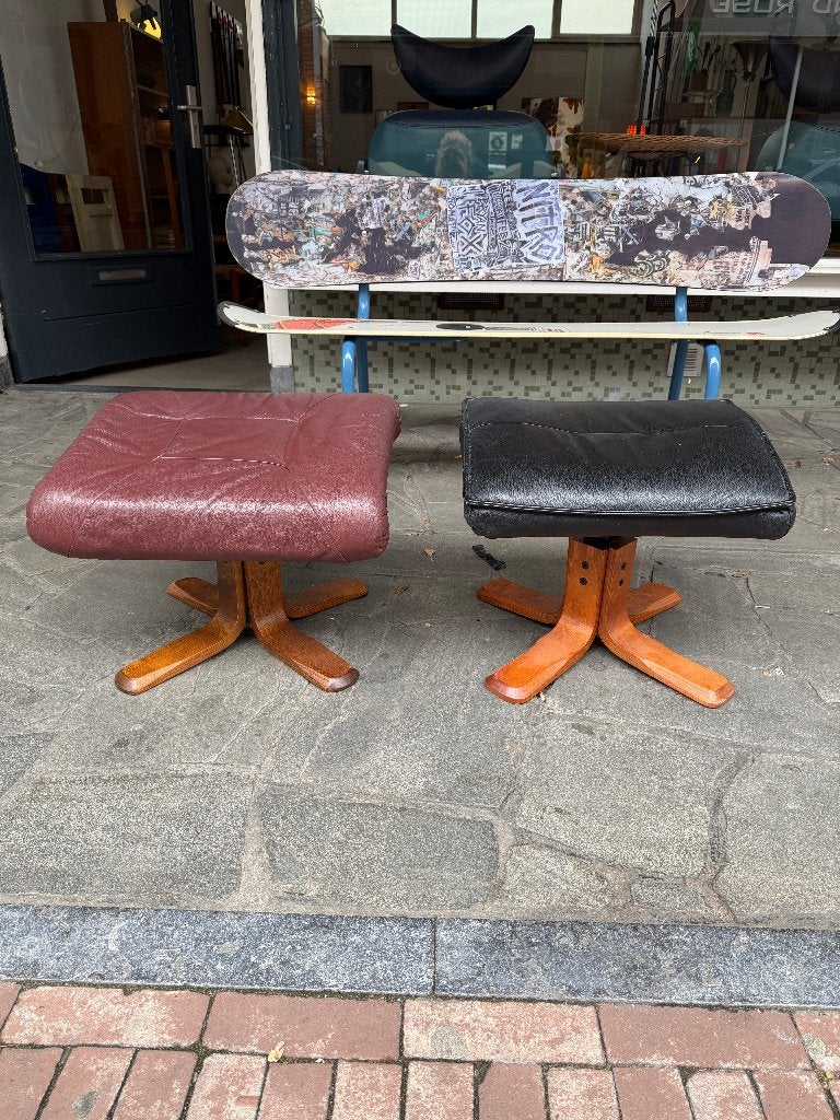 SALE: Vintage voetenbankjes, oud design poef, ottoman, Ophalen, Minder dan 50 cm, Gebruikt, Onbekend