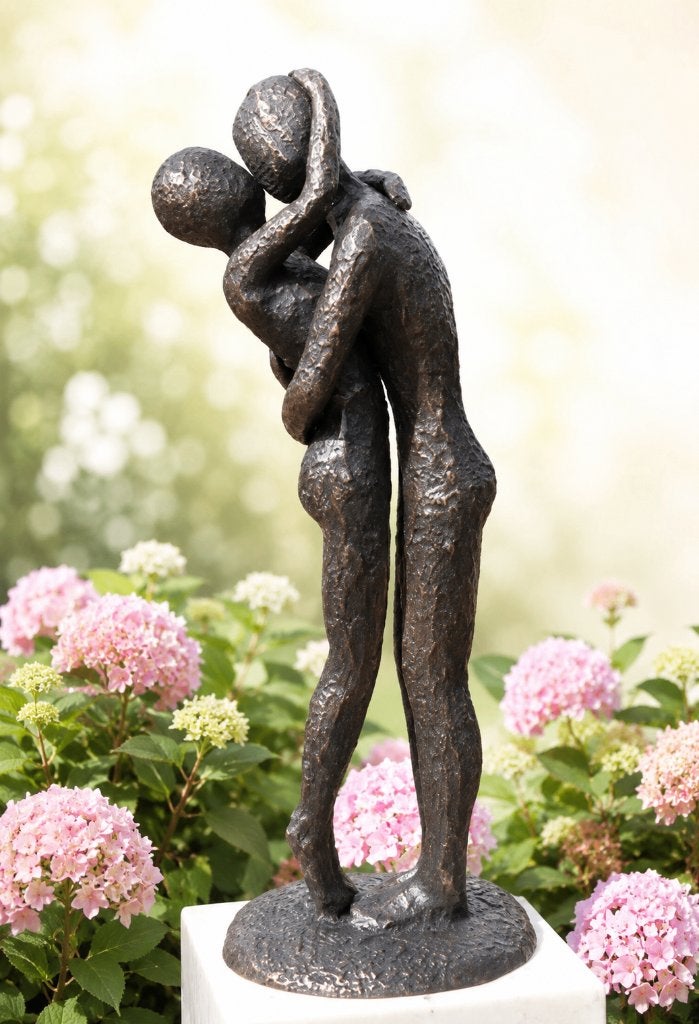 bronzen beeld / KUSSEND LIEFDESPAAR, Tuin en Terras, Tuinbeelden, Nieuw, Info@huisentuindecoratiemarie.nl, Mensenbeeld, Huis en tuin decoratie marie