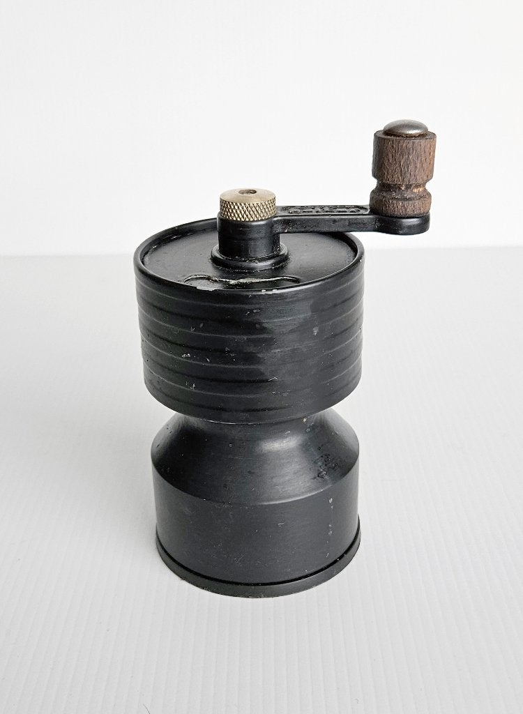 vintage pepermolen, Ophalen of Verzenden, Gebruikt, Metaal, Zwart