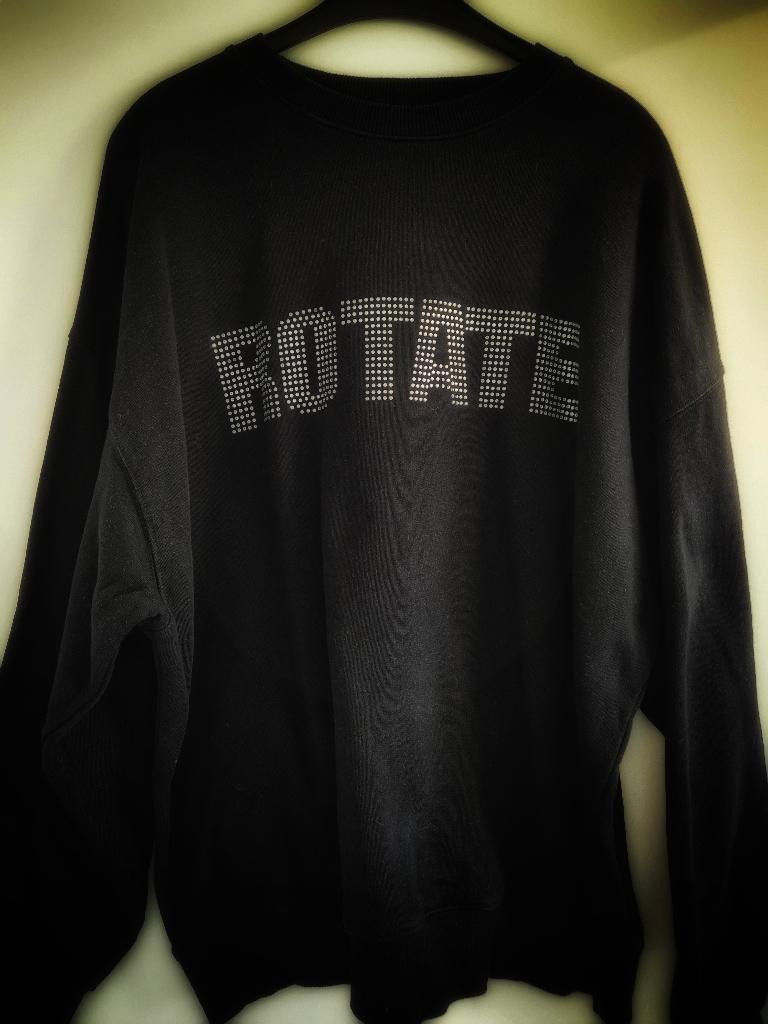 Prachtige strass steentjes logo sweater van Rotate mt L, Zwart, Maat 42/44 (L), Nieuw, Ophalen of Verzenden