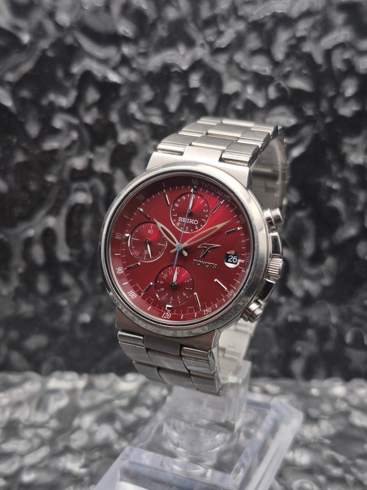 Seiko Lukia x Toyota Ref. 7T92-0AA0 Chronograph Rood, 1-26-1, Ginza, Chuo-ku, Tokyo 104-8110, Japan, Seiko, Gebruikt, Seiko Watch Corporation
