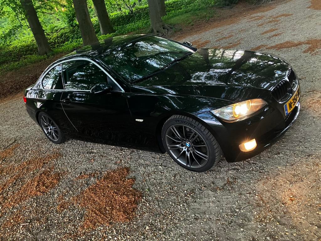 BMW 3-Serie 3.0 I 335 Coupe AUT 2007  E92, Automaat, Achterwielaandrijving, 4 stoelen, Zwart