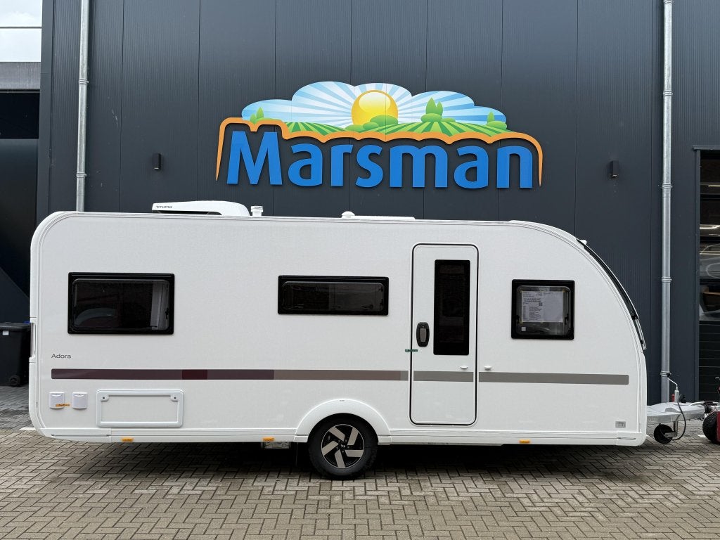 Adria Adora 532 UL, Caravans en Kamperen, Caravans, Rondzit, Adria, 6 tot 7 meter, Overige typen