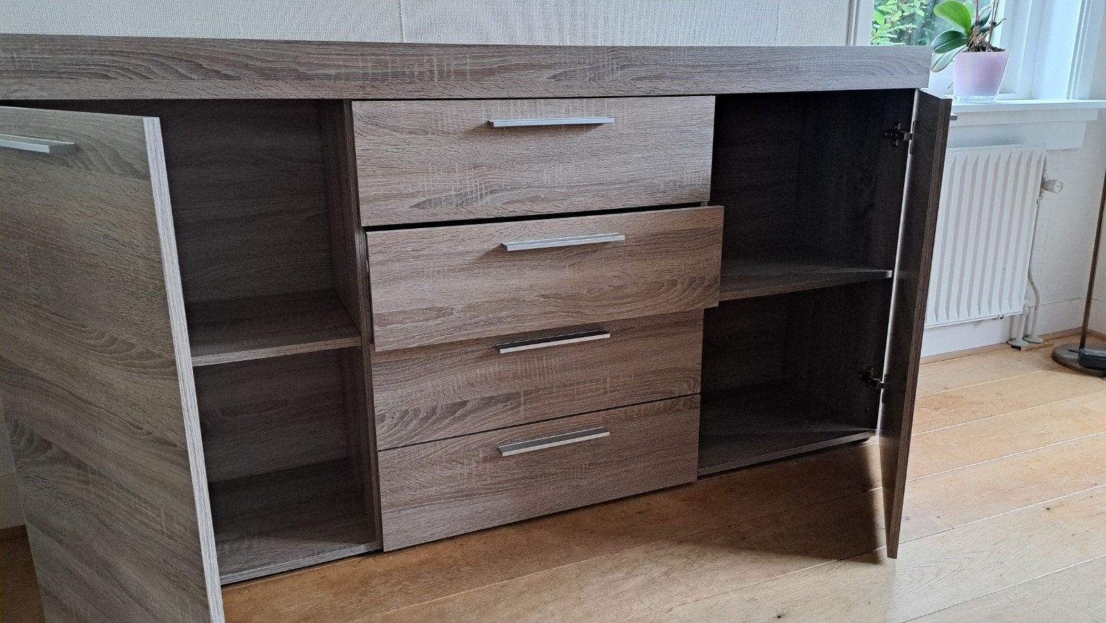 dressoir, kleur truffel, Ophalen, Gebruikt, 25 tot 50 cm, 150 tot 200 cm