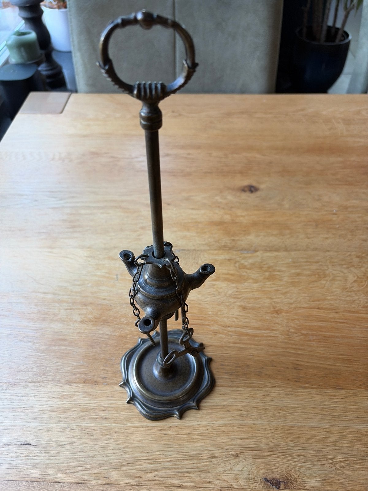 Antieke bronzen olielamp op standaard, Antiek en Kunst, Ophalen of Verzenden