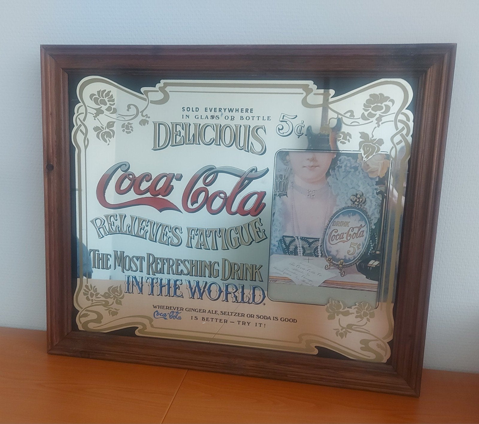 Grote Coca-Cola spiegel met houten frame, Antiek en Kunst, Antiek | Spiegels, Ophalen, Rechthoekig, 50 tot 100 cm