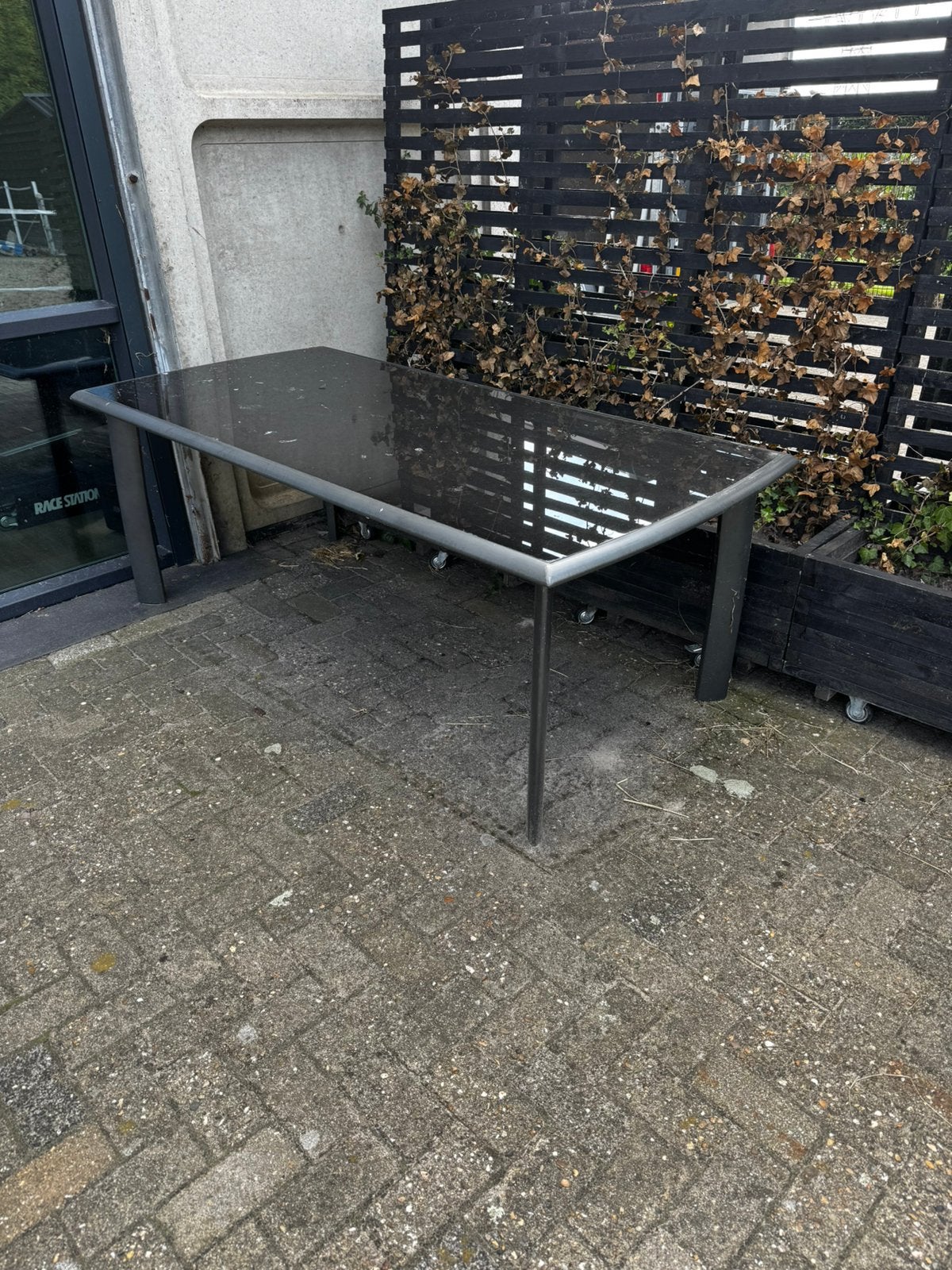 Tuintafel zwart glas/staal, Ophalen, Gebruikt, Rechthoekig, Metaal