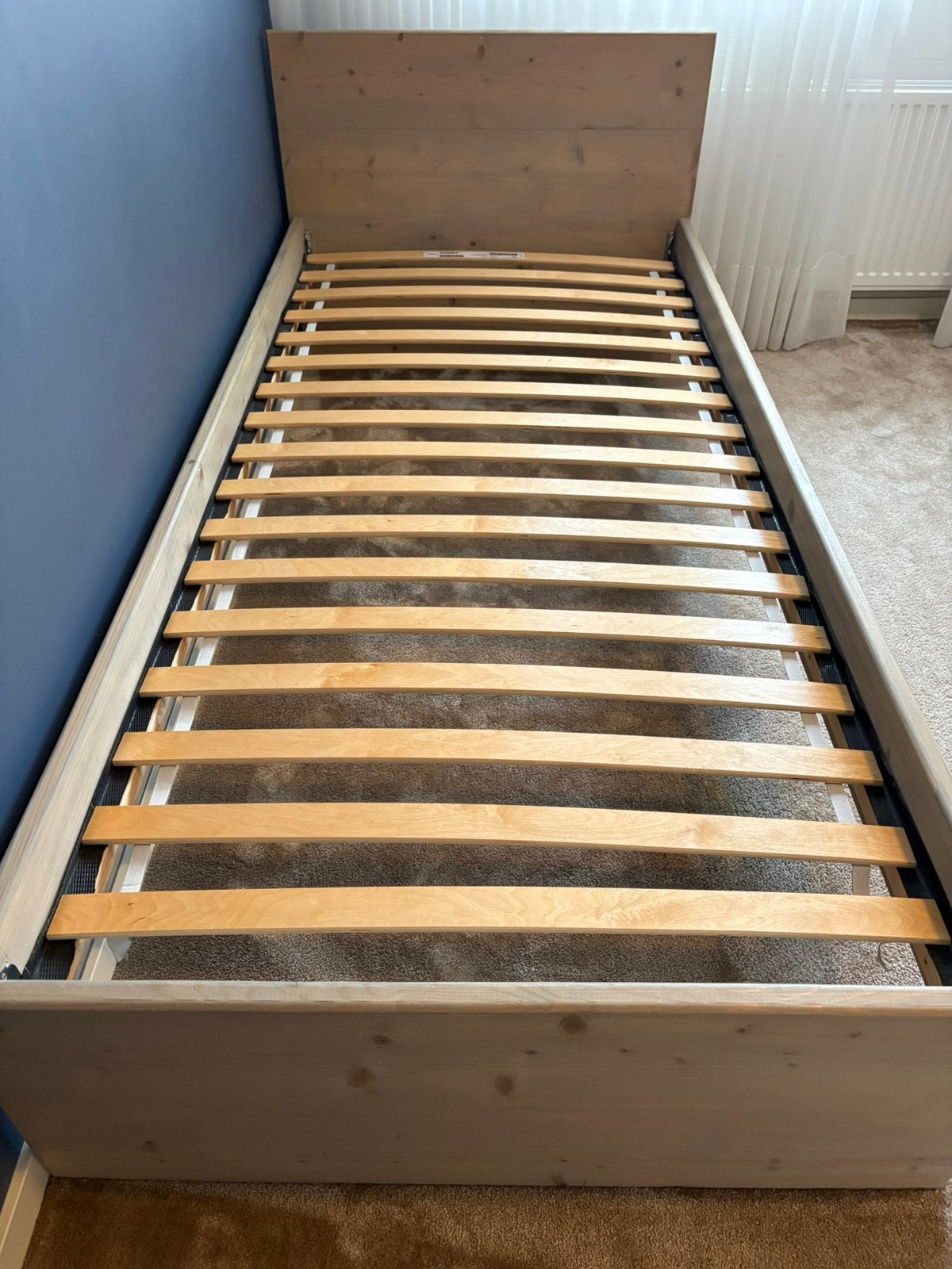 Bed 1 persoons 2 stuks, vurenhout white wash, Ophalen, 90 cm, Eenpersoons, Zo goed als nieuw