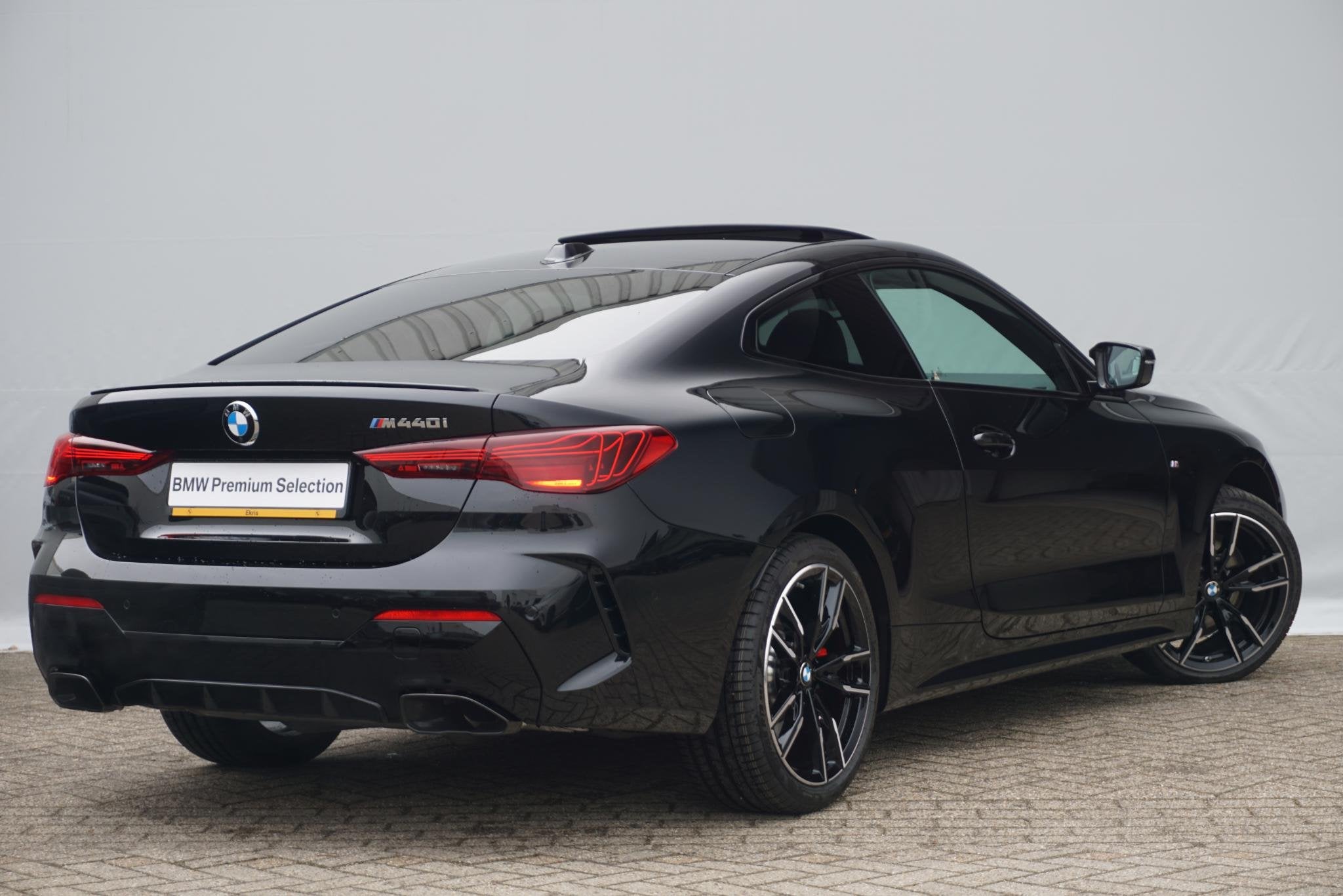 BMW 4 Serie Coupé M440i xDrive M Sport Pro | Schuif-/kantel, Auto's, 4-Serie, Met garantie (alle), 4 stoelen, Zwart