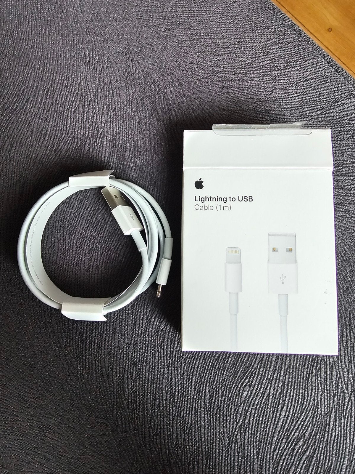 Apple Lightning naar USB-kabel (1m) - Nieuw in doos, Ophalen of Verzenden, Nieuw, Snoer of kabel, Apple
