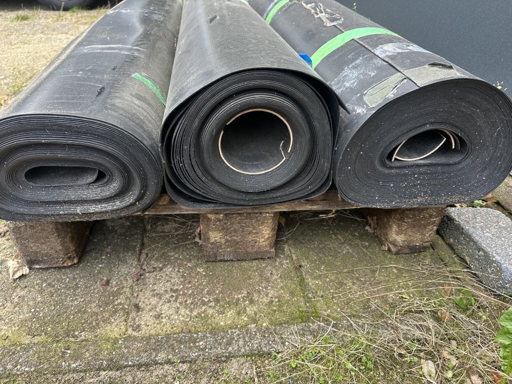 Rubber op rol, 150cm breed, rijstkorrel motief 2mm/3mm dik, Ophalen, Zo goed als nieuw
