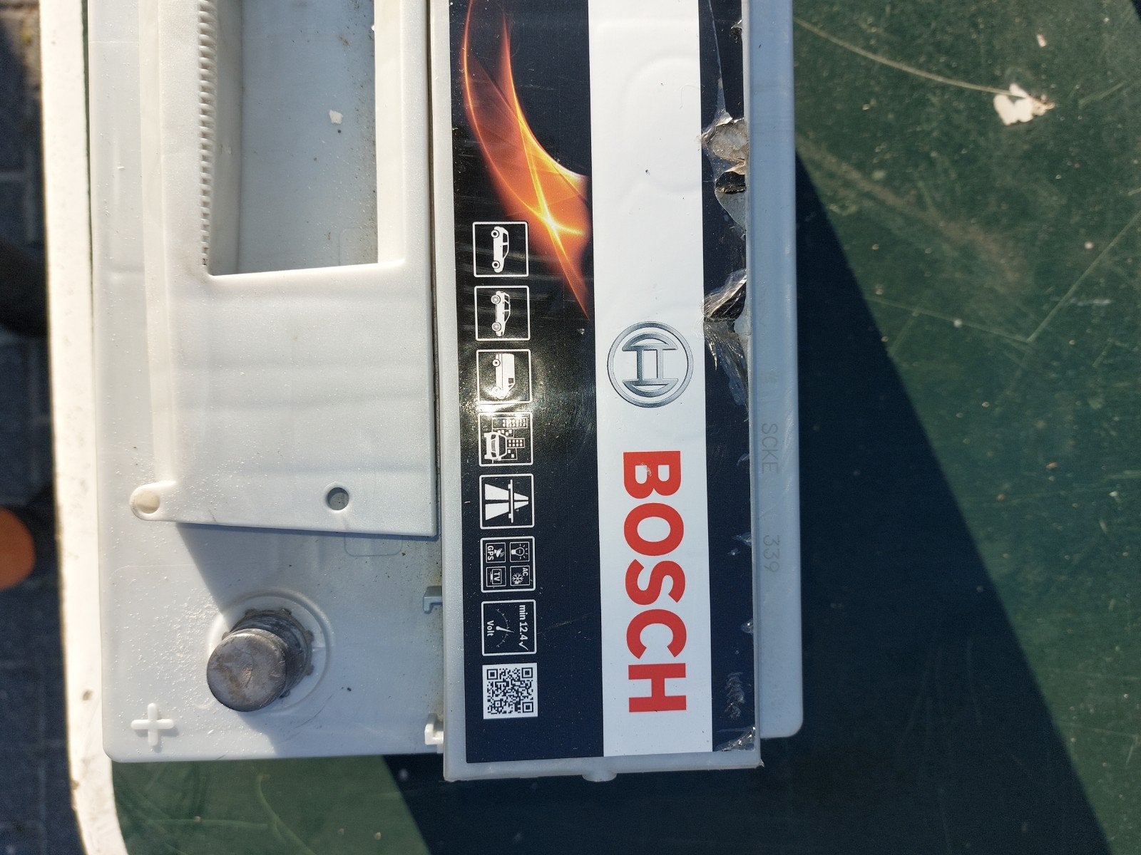 Bosch S5 013 Accu 12V 100Ah 830A  1 jaar garantie, Bosch, Gebruikt, Robert Bosch GmbH, Postfach 10 60 50, 70049 Stuttgart, Germany