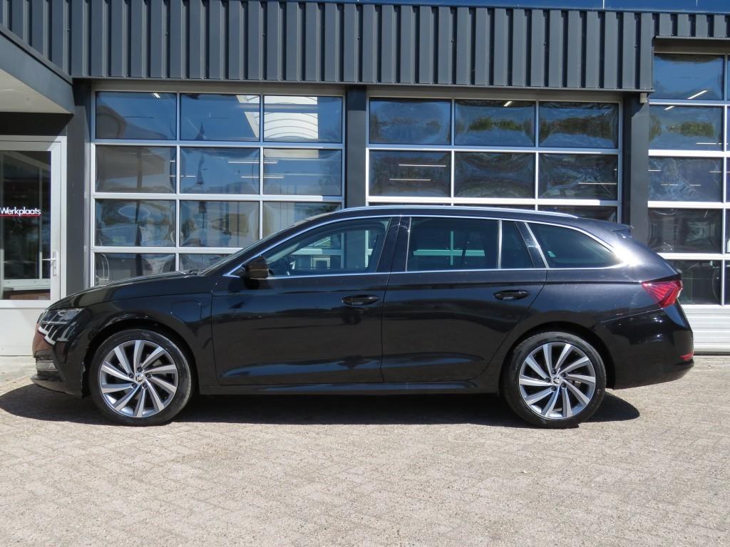 Skoda OCTAVIA 1.4 TSI IV 204pk Business Plus / Camera / Head, Gebruikt, Startonderbreker, Zwart, Plug-in hybride