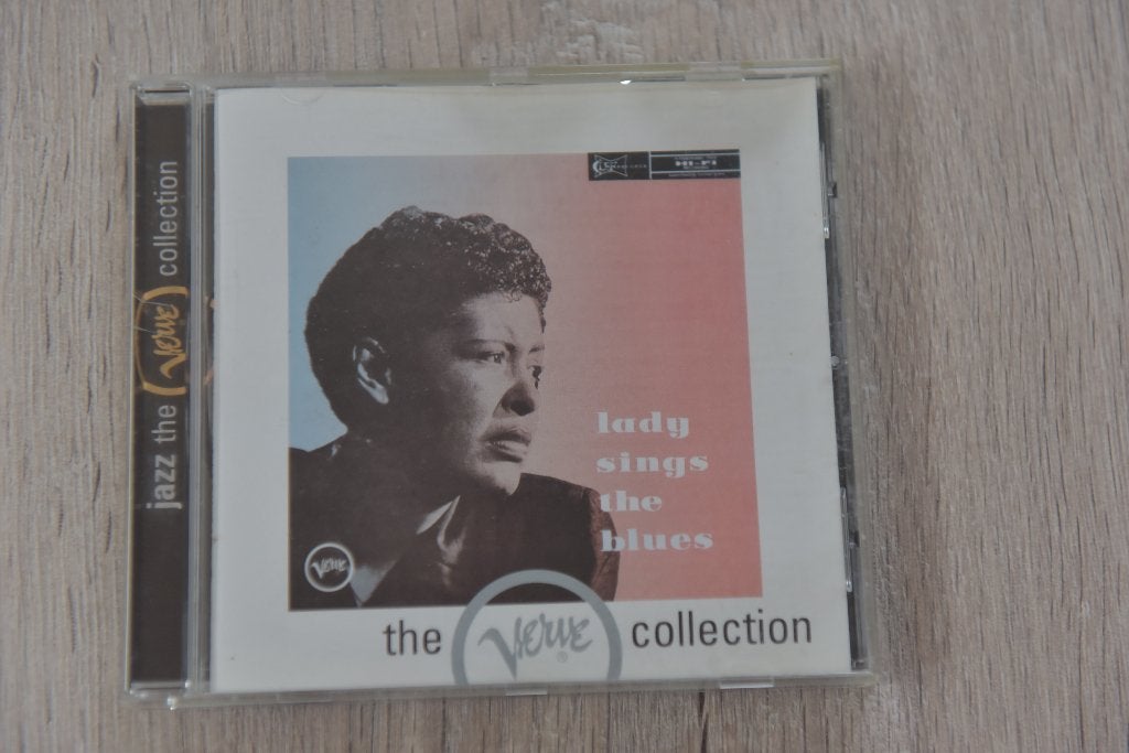 BILLIE HOLIDAY --- LADY SINGS THE BLUES, Cd's en Dvd's, Inclusief boekje, Verzenden, Zo goed als nieuw, Jazz