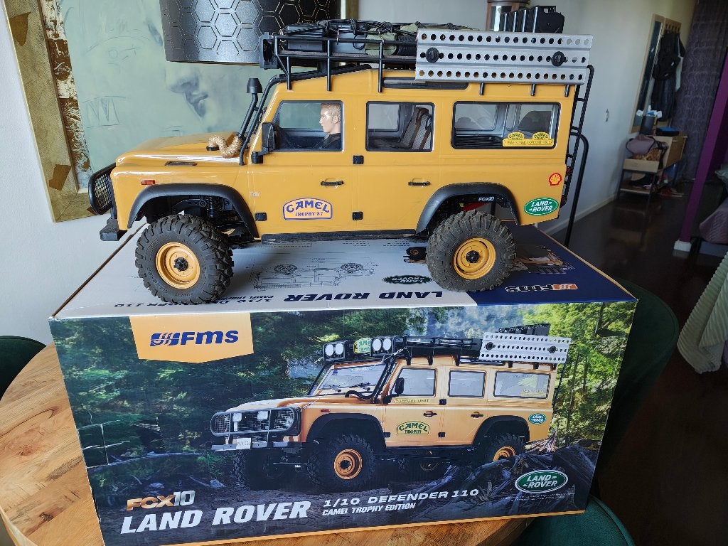 FMS FCX10 Land Rover Defender 110, Auto offroad, Zo goed als nieuw, Schaal 1:10, RTR (Ready to Run)