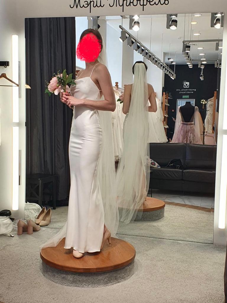 Wedding dress and veil, Kleding | Dames, Trouwkleding en Trouwaccessoires, Ophalen of Verzenden, Nieuw, Wit, Trouwjurk