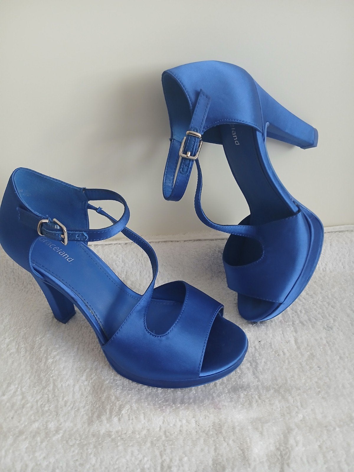 Blauwe hakken, Ophalen of Verzenden, Zo goed als nieuw, Blauw