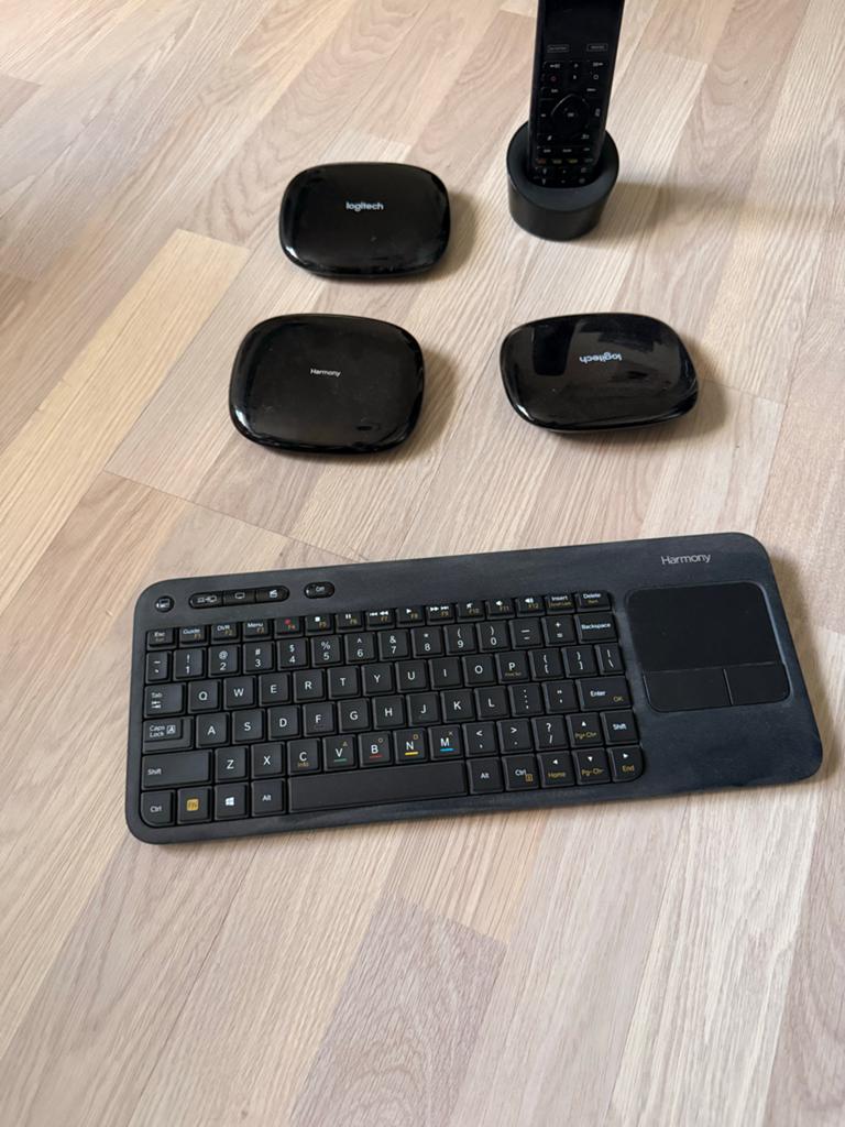 Logitech Harmony Hubs, Elite en Toetsenbord, Audio, Tv en Foto, Afstandsbedieningen, Gebruikt, Universeel, Dvd, Game console, Mediaspeler