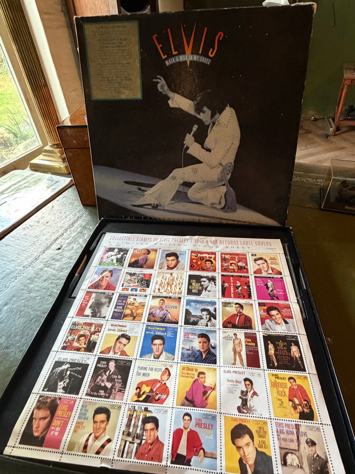 Zeldzaam Elvis Presley postzegelboekje met CD's, Ophalen of Verzenden, Onbeschreven, Rest van de wereld