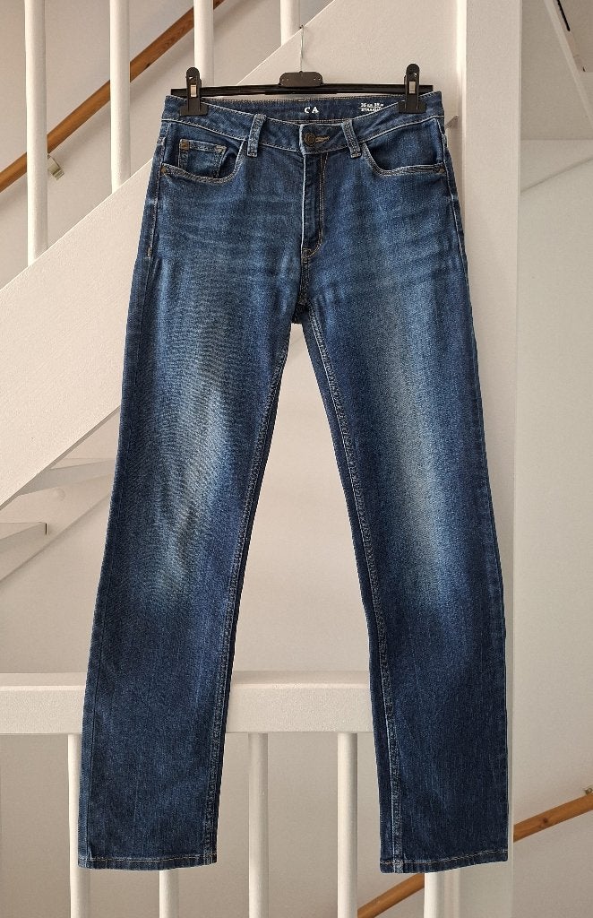 Spijkerbroek / jeans straight donkerblauw van C&A maat 36, Kleding | Dames, Spijkerbroeken en Jeans, Blauw, Ophalen of Verzenden