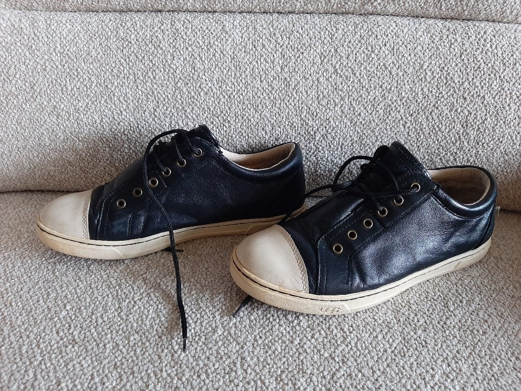 Ugg, leren sneakers maat 39, Ophalen, UGG, Zwart, Sneakers of Gympen