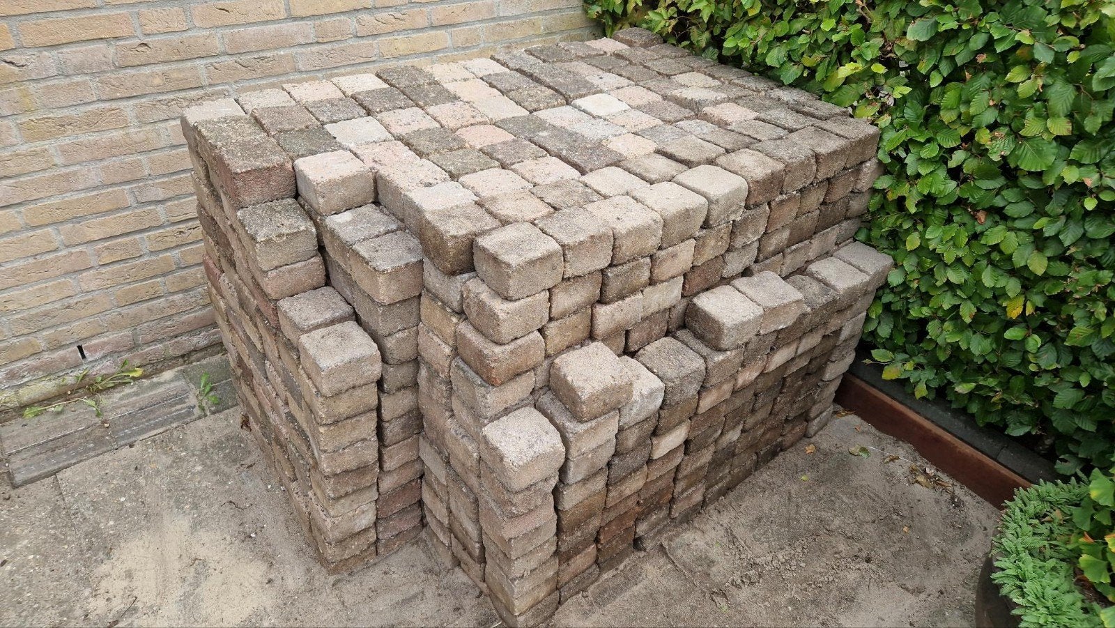 Koppelstenen (12 m2), gratis, per direct op te halen, Ophalen, Gebruikt, Beton, Klinkers