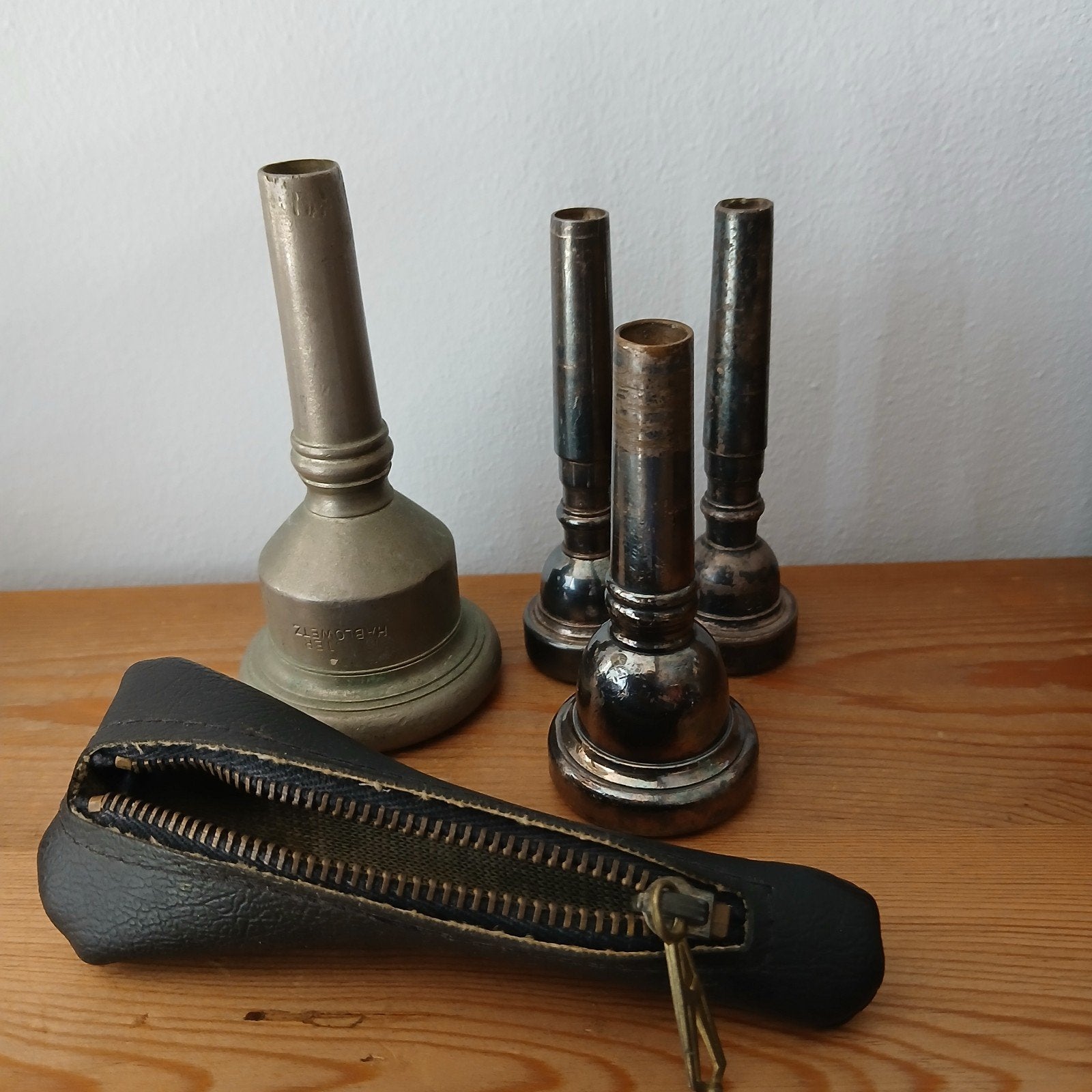 Trompet mondstukken set met etui, Ophalen of Verzenden, Gebruikt, Bes-trompet